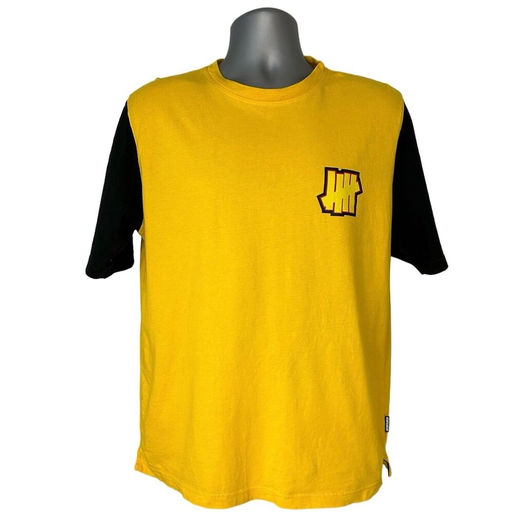 Undefeated Yellow and Black Color Block Crew Neck Pirate 21 T-shirt Size L